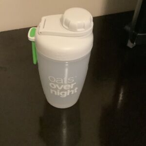 Oats Overnight Shaker Bottle